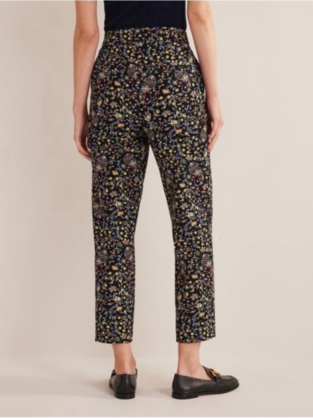 Boden Bi-Stretch Straight Tapered Wildflower Pants - Picture 7 of 12
